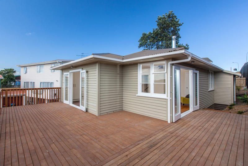 64 Ernie Pinches Street, Wesley, Auckland - Carousel 1
