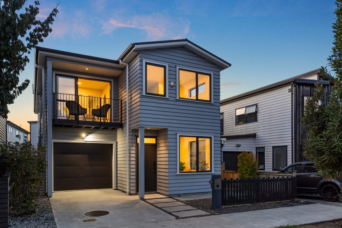 20 Greenfinch Road, Hobsonville, Auckland - Carousel 1