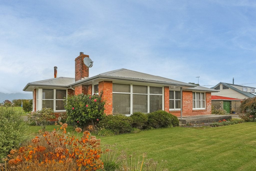 69 Eastons Road, Westport, Westport - Carousel 1