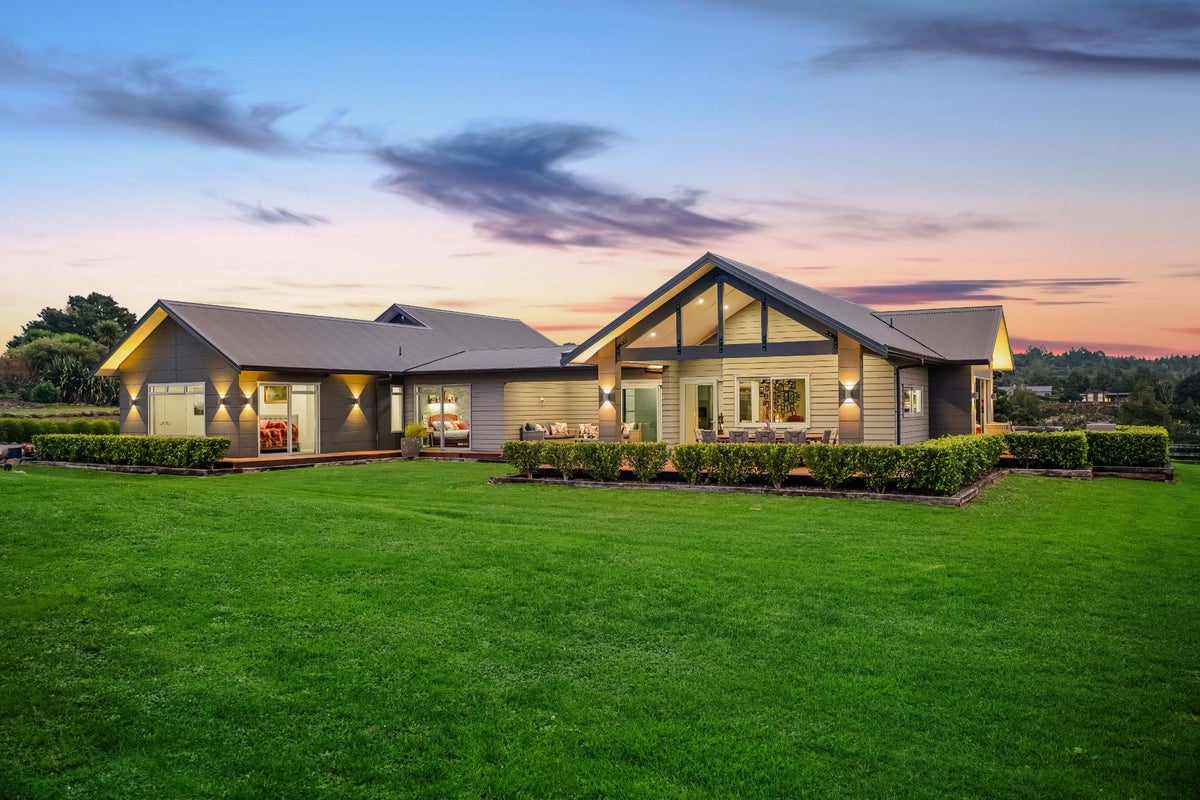 13 Capstone Place, Kamo, Kamo - Carousel 1