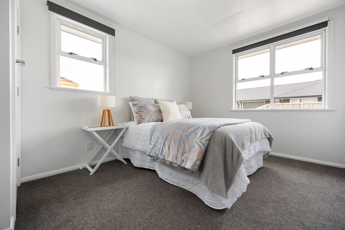 1/10 Pine Avenue, Bader, Hamilton - Carousel 9