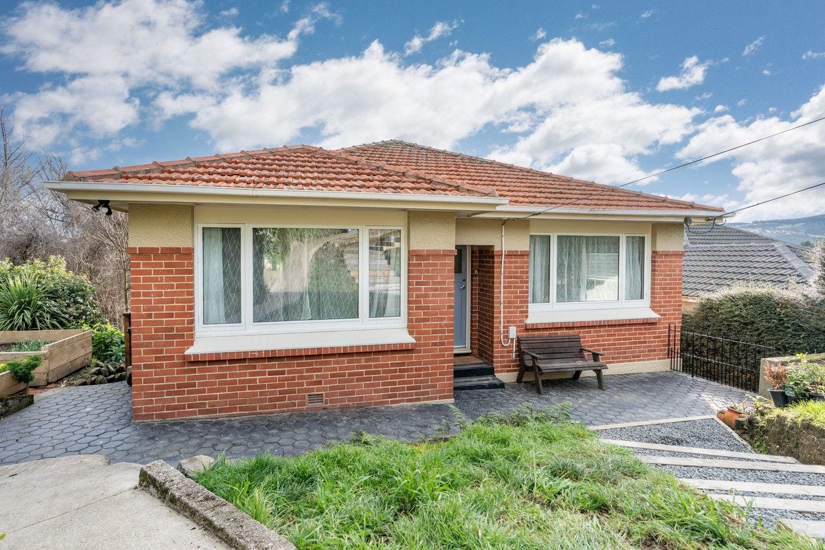 26 Agnes Street, Kenmure, Dunedin - Carousel 1