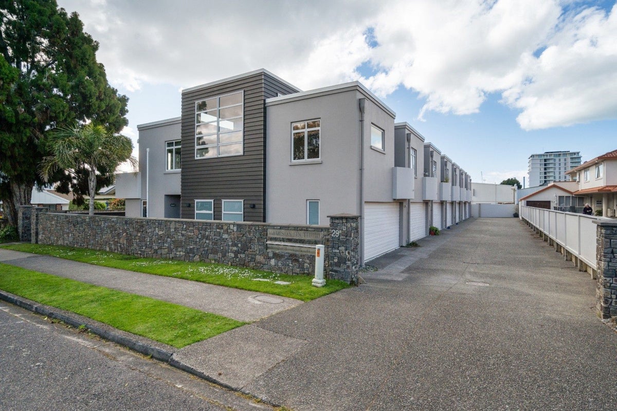 6/29 Third Avenue, Tauranga, Tauranga - Carousel 2