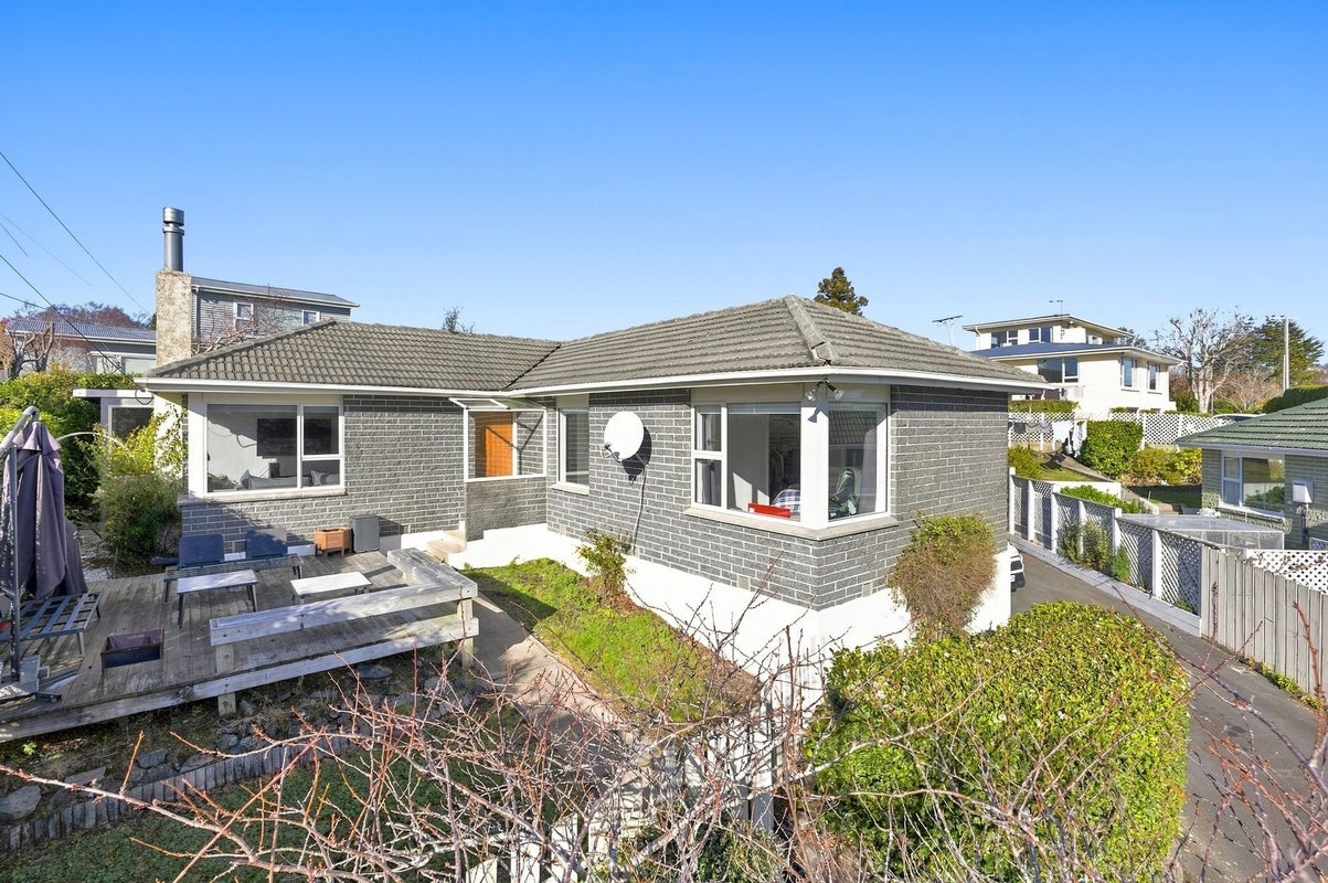 14 Upland Street, Helensburgh, Dunedin - Carousel 1