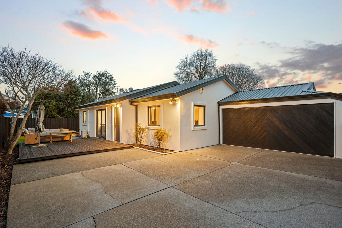 2/64A Cutts Road, Russley, Christchurch - Carousel 1