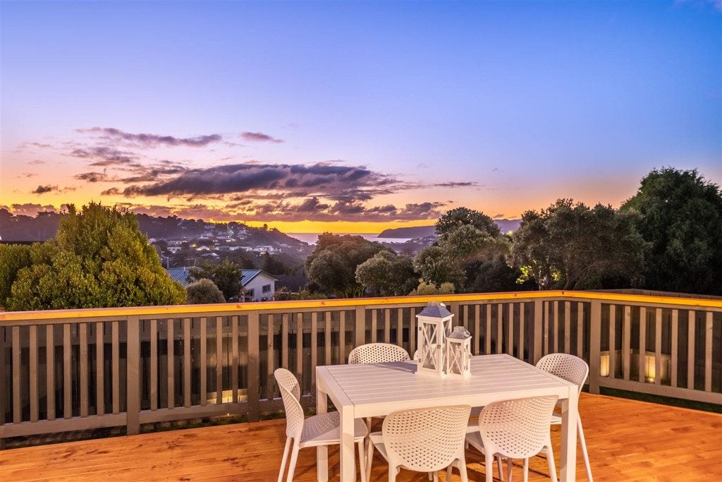 86 Mercury Way, Whitby, Porirua - Carousel 2