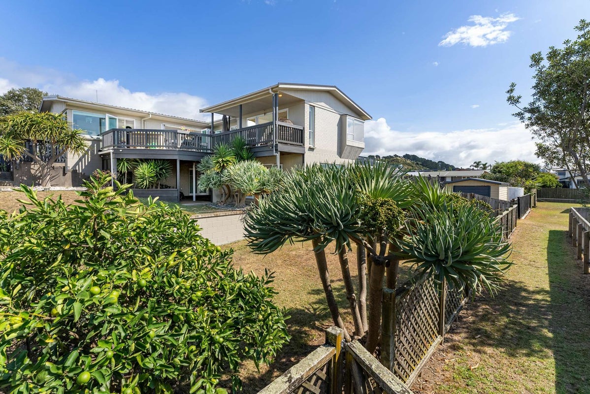 49 Harbour Road, Ohope, Ohope - Carousel 1