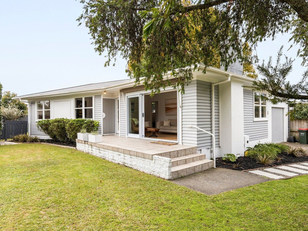 3 Seamer Place, St Andrews, Hamilton - Carousel 2