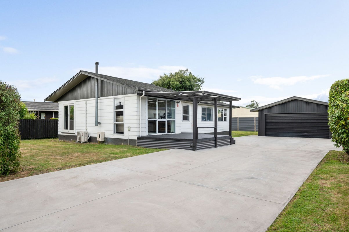 8 Smart Place, Fairview Downs, Hamilton - Carousel 1