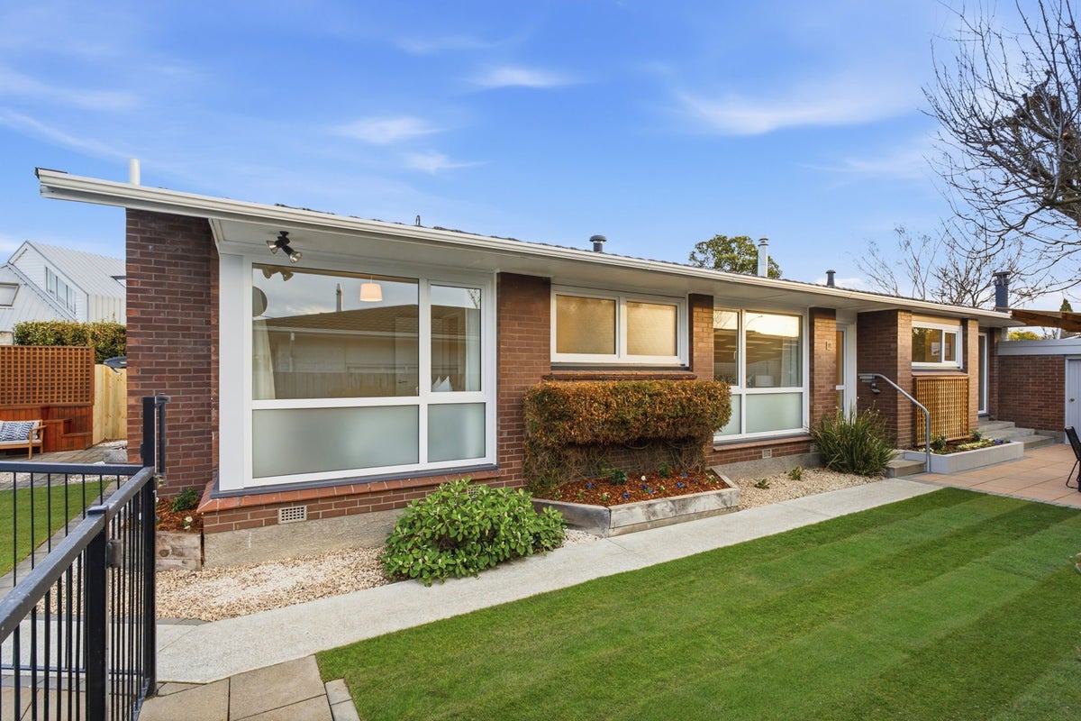 6 Camelot Street, Ilam, Christchurch - Carousel 1