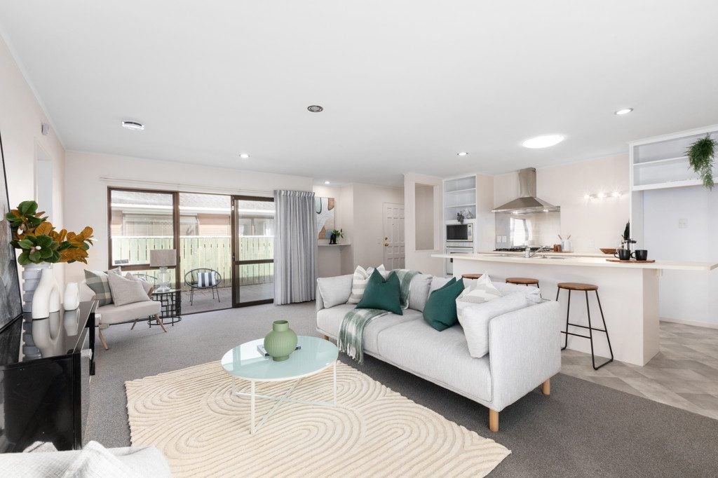 48C Britannia Street, Petone, Lower Hutt - Carousel 1