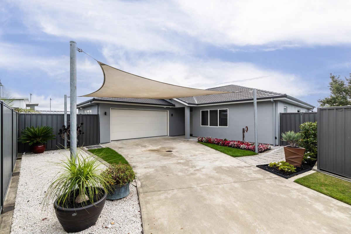 23 Rakaia Way, Poraiti, Napier - Carousel 21