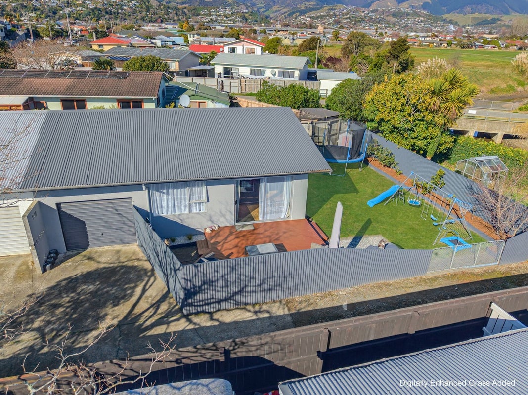 2/127 Parkers Road, Tahunanui, Nelson - Carousel 1