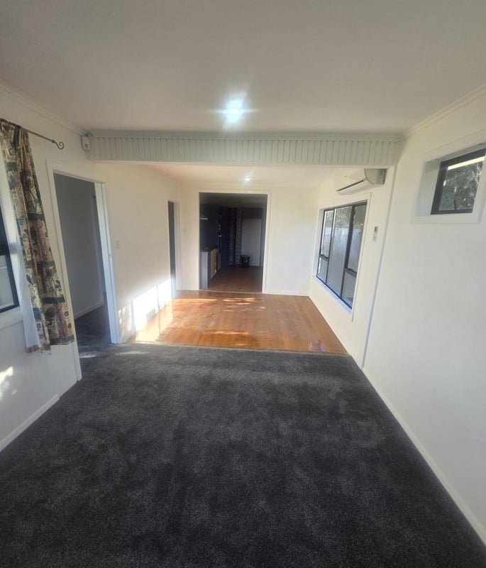 9 Tatau Way, Te Atatu Peninsula, Auckland - Carousel 12