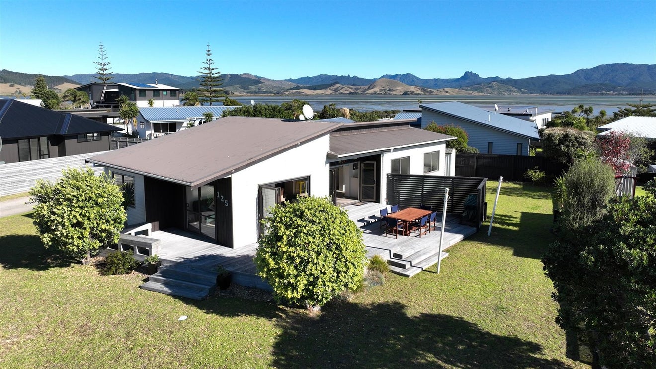 125 Kelly Jade Avenue, Matarangi, Whitianga - Carousel 1