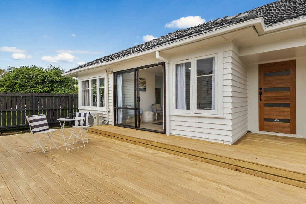 2/8 Fisher Crescent, Otara, Auckland - Carousel 2