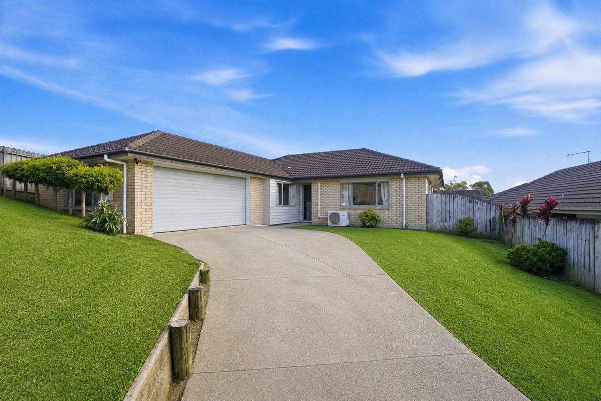 2 Capital Place, Papatoetoe, Auckland - Carousel 21