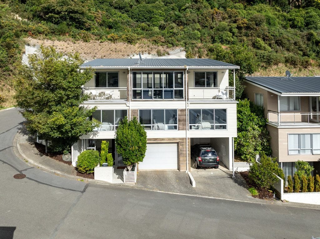 58 Tiketike Way, Brooklyn, Wellington - Carousel 1