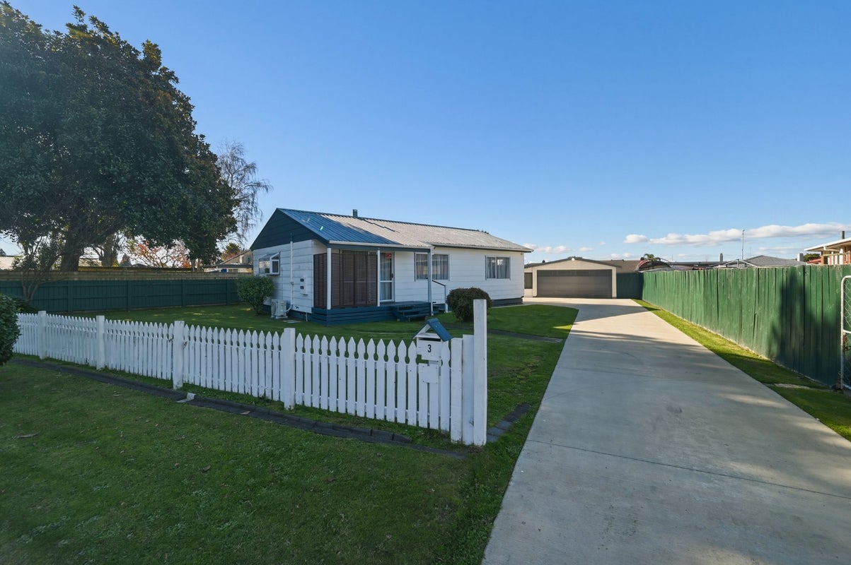 3 Rowi Street, Selwyn Heights, Rotorua - Carousel 1