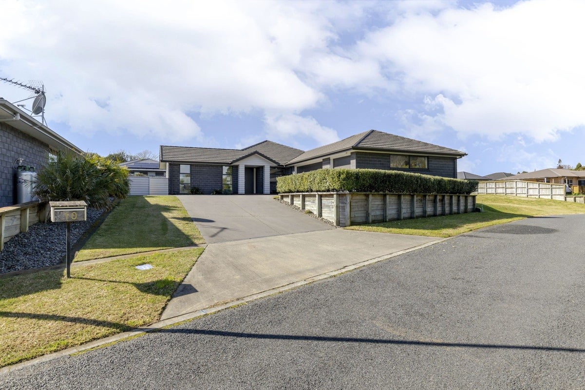 10 Masters Lane, Waitara, Waitara - Carousel 35