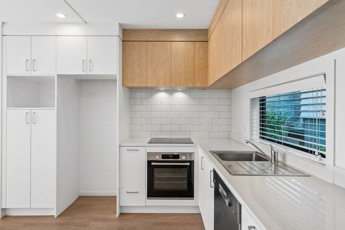 3/267 Main Highway, Ellerslie, Auckland - Carousel 1