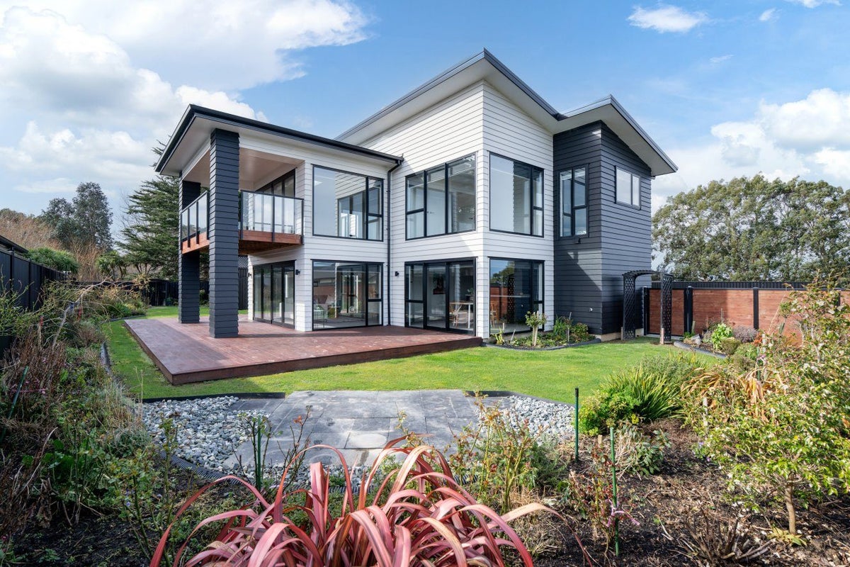 77 Richfield Drive, Waikiwi, Invercargill, Southland - Carousel 1