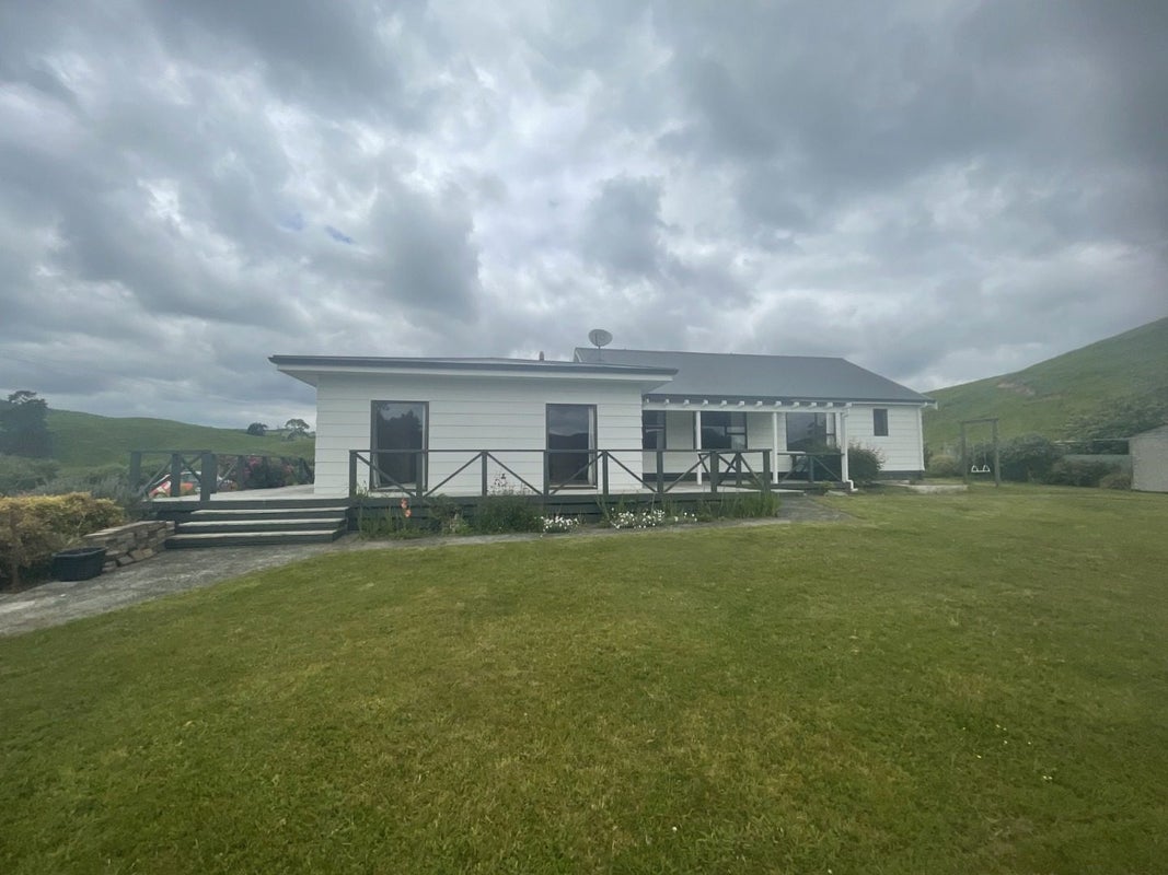 1930 State Highway 5, Te Pohue, Napier - Carousel 2