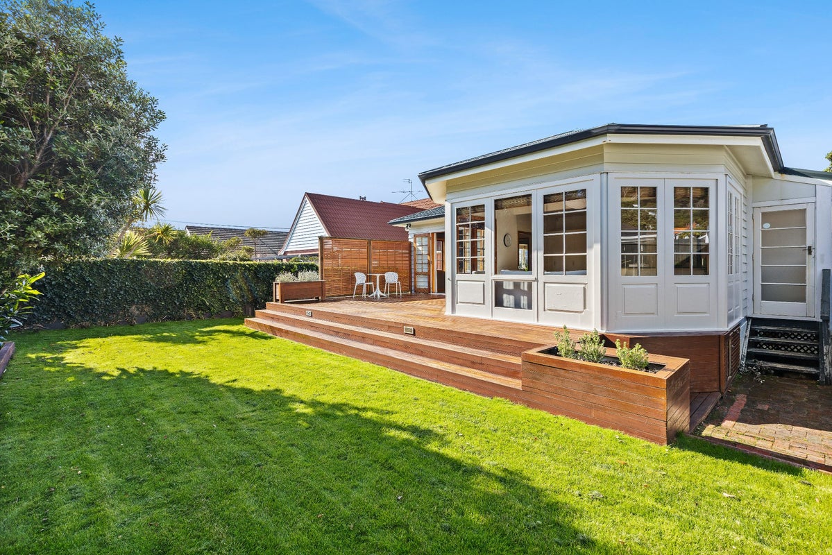 58 Inglis Street, Seatoun, Wellington - Carousel 2