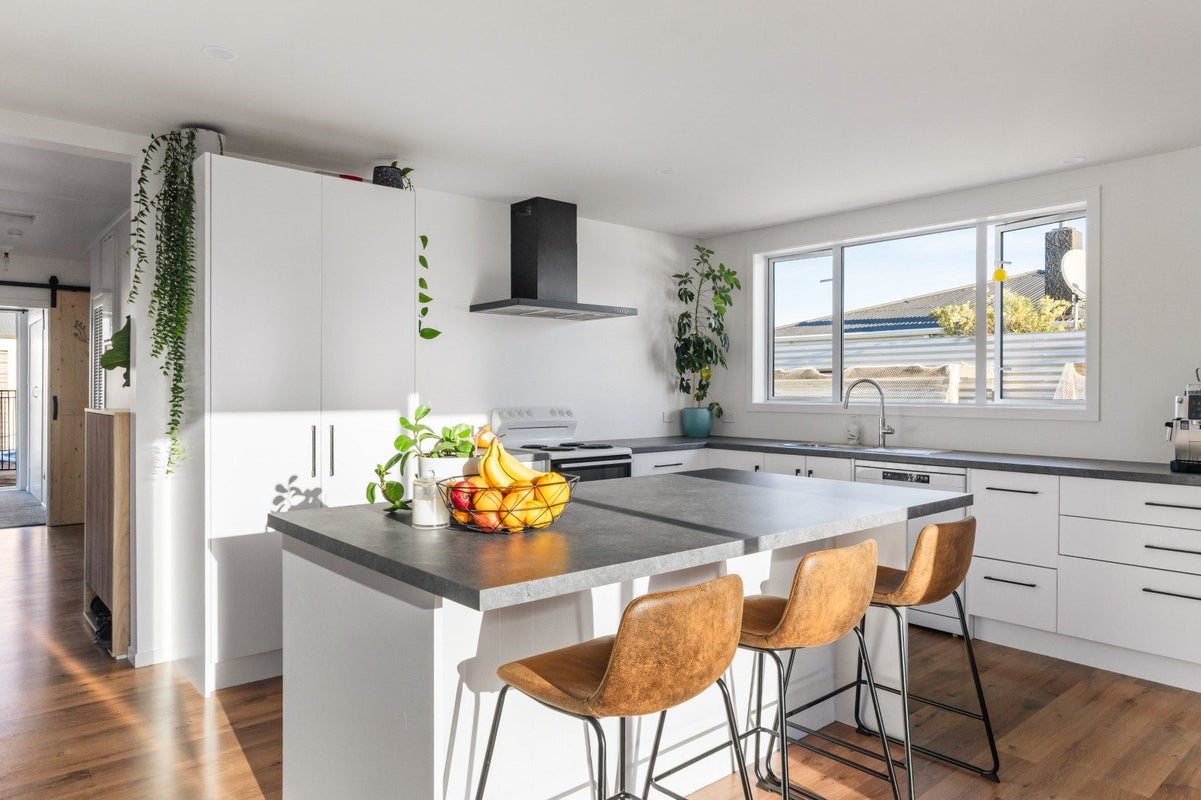 19 Elm Street, Mangapapa, Gisborne - Carousel 2
