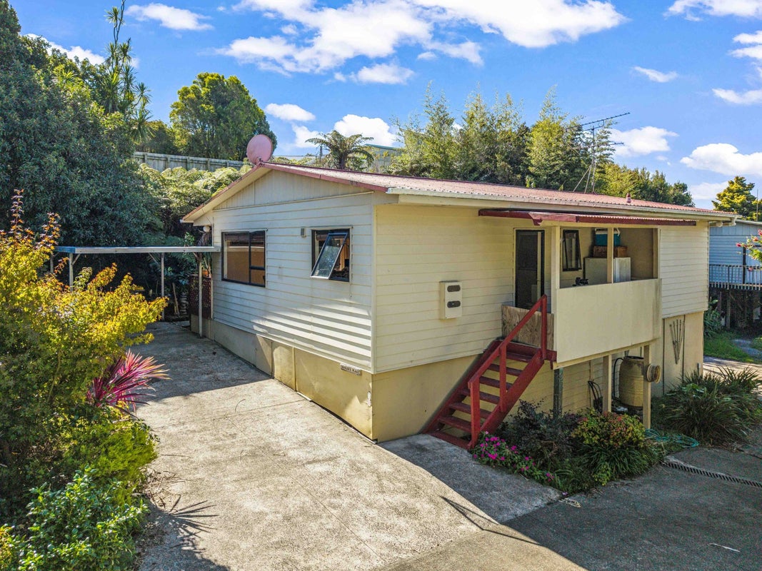 1/24 Everard Avenue, Army Bay, Whangaparaoa - Carousel 2