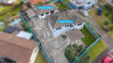 12 Tetrarch Place, Totara Vale, Auckland - Carousel 1