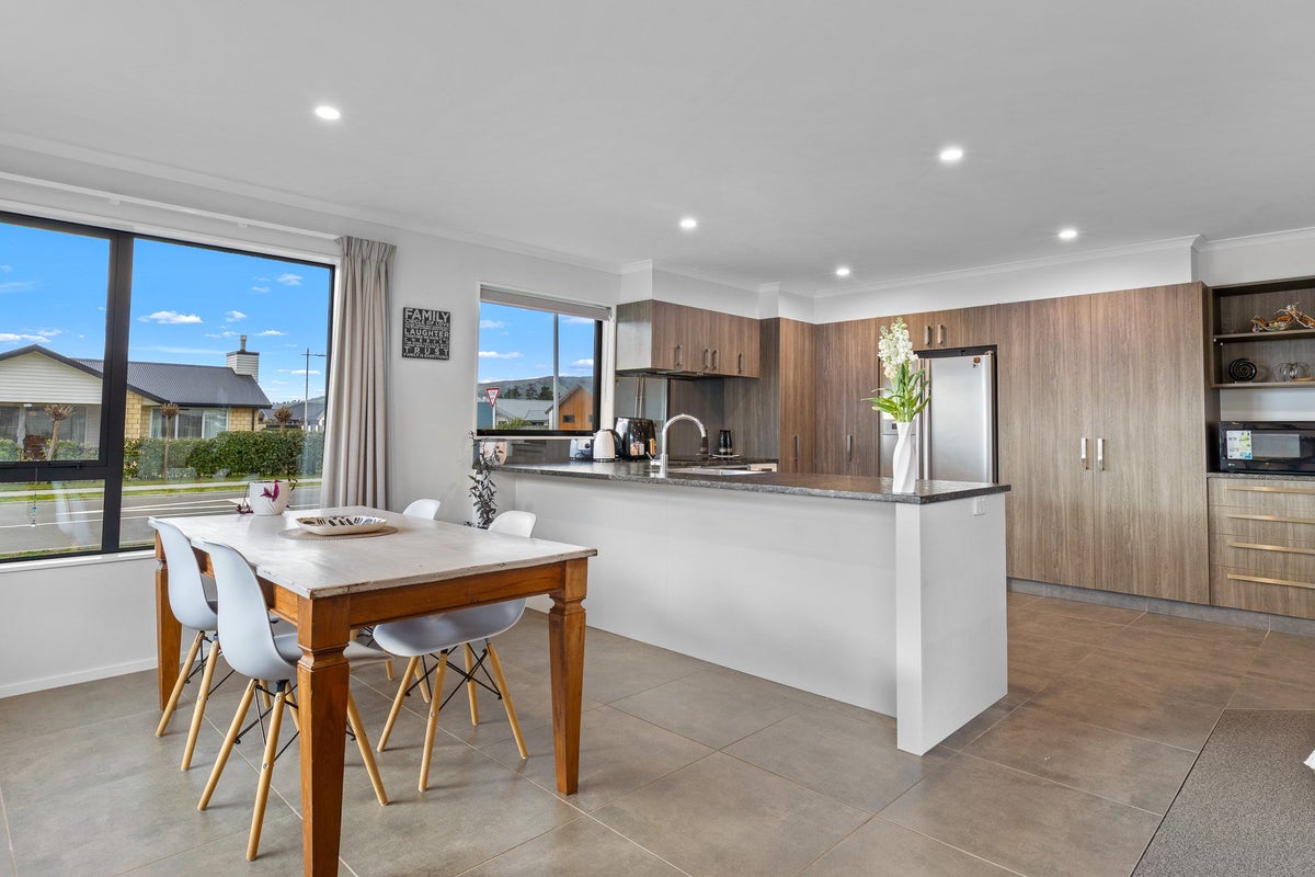 28 Catalina crescent, Burleigh, Blenheim - Carousel 2