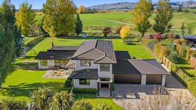 8 Bradleigh Park, Fairhall, Blenheim - Carousel 1
