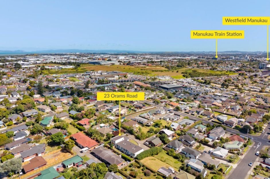 5/23 Orams Road, Hillpark, Auckland - Carousel 9