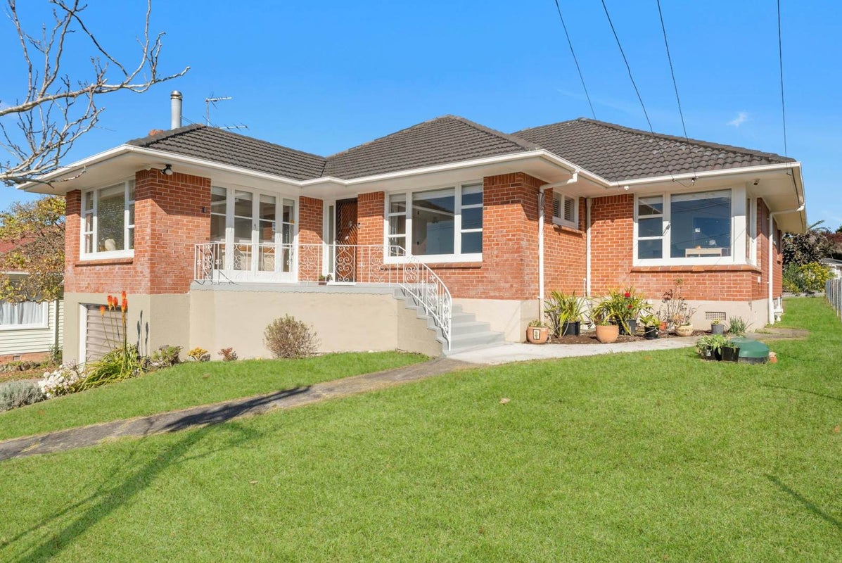 73 Kimber Hall Avenue, Mount Roskill, Auckland - Carousel 2