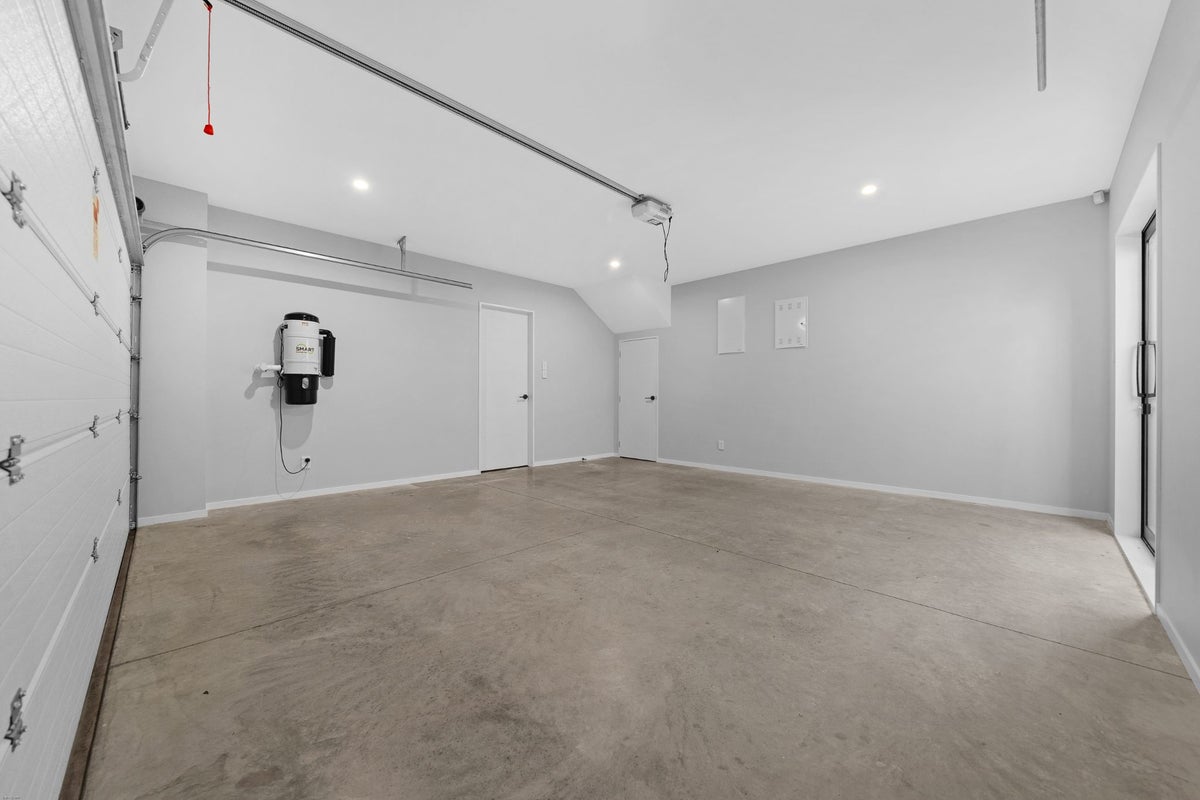 25 Koropa Road, Flat Bush, Auckland - Carousel 47