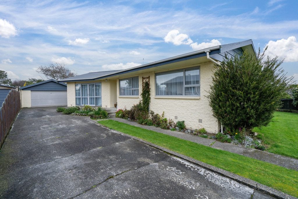11 Philip Street, Avenal, Invercargill - Carousel 1