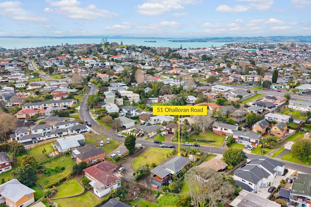 51 O'Halloran Road, Howick, Auckland - Carousel 21