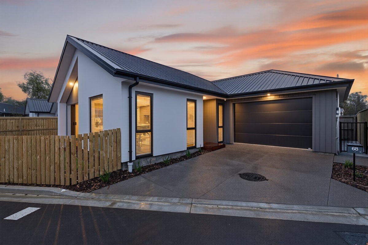 68 Banks Avenue, Dallington, Christchurch - Carousel 1