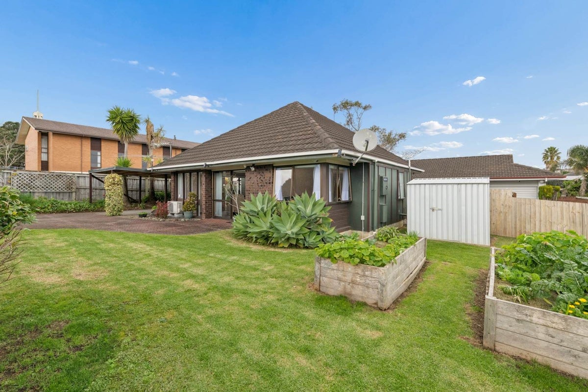 1/545 Pakuranga Road, Howick, Auckland - Carousel 1