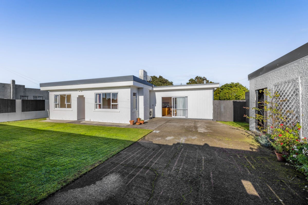 62 Gisborne Terrace, Opunake - Carousel 32