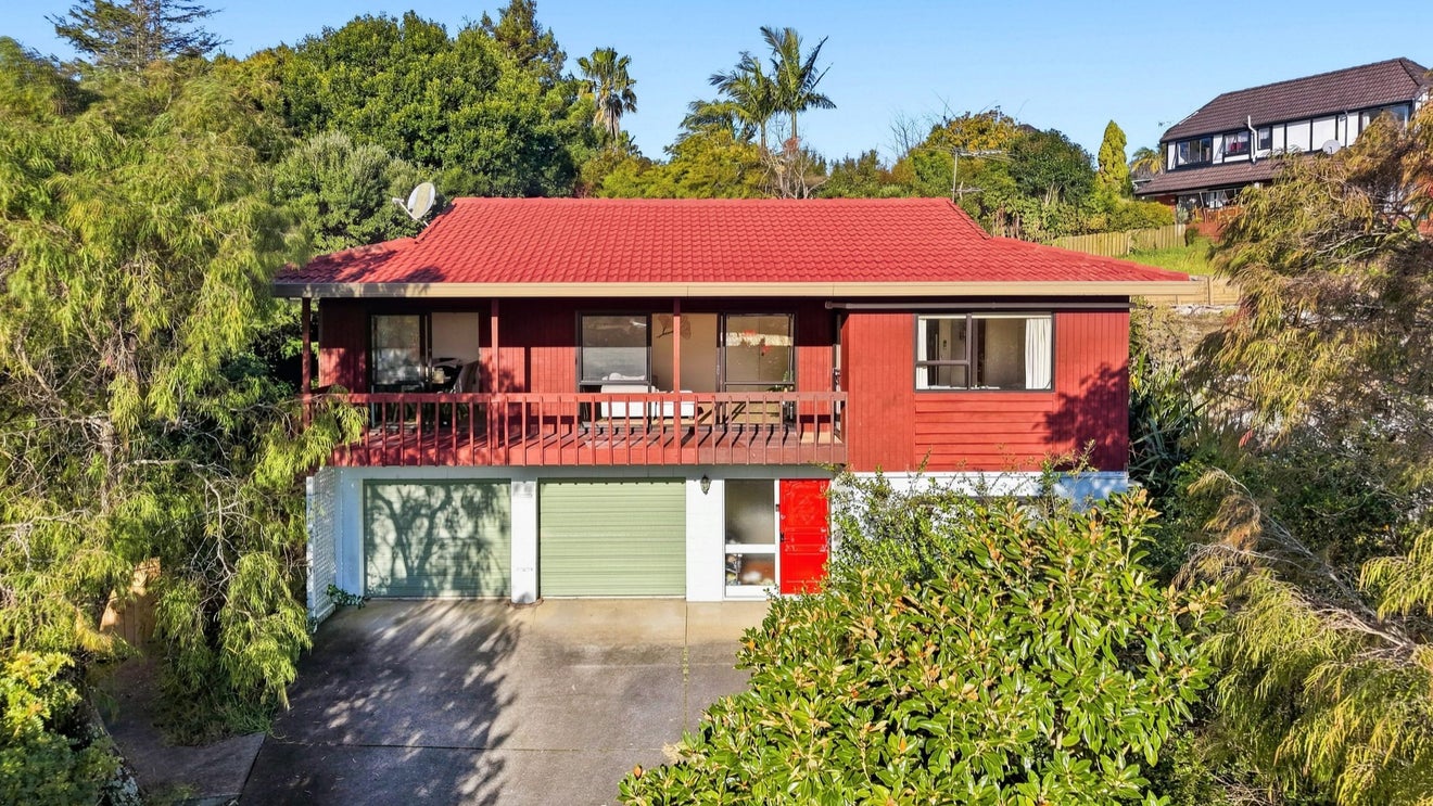 42 Murvale Drive, Bucklands Beach, Auckland - Carousel 2