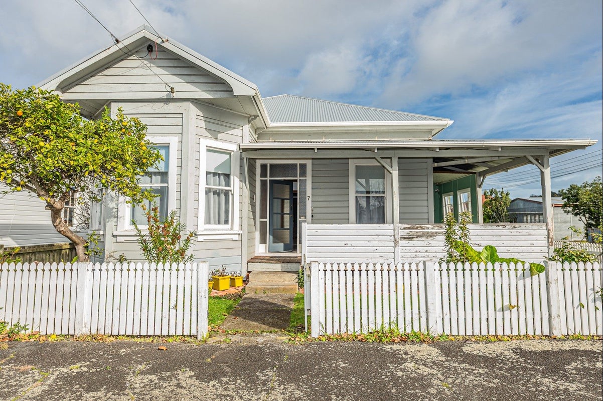 7 Barrack Street, Whanganui, Whanganui - Carousel 1
