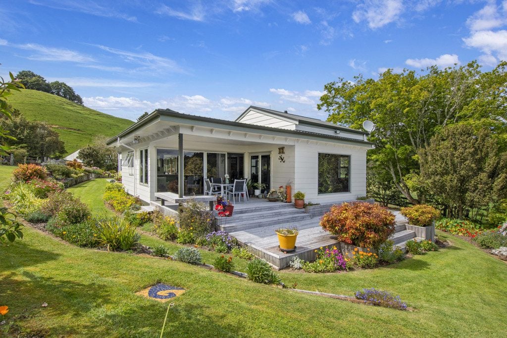 1366 Hukerenui Road, Hukerenui, Hikurangi - Carousel 1