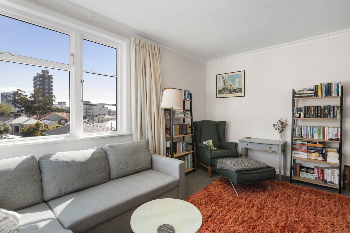 5/2 Ohiro Road, Aro Valley, Wellington - Carousel 2