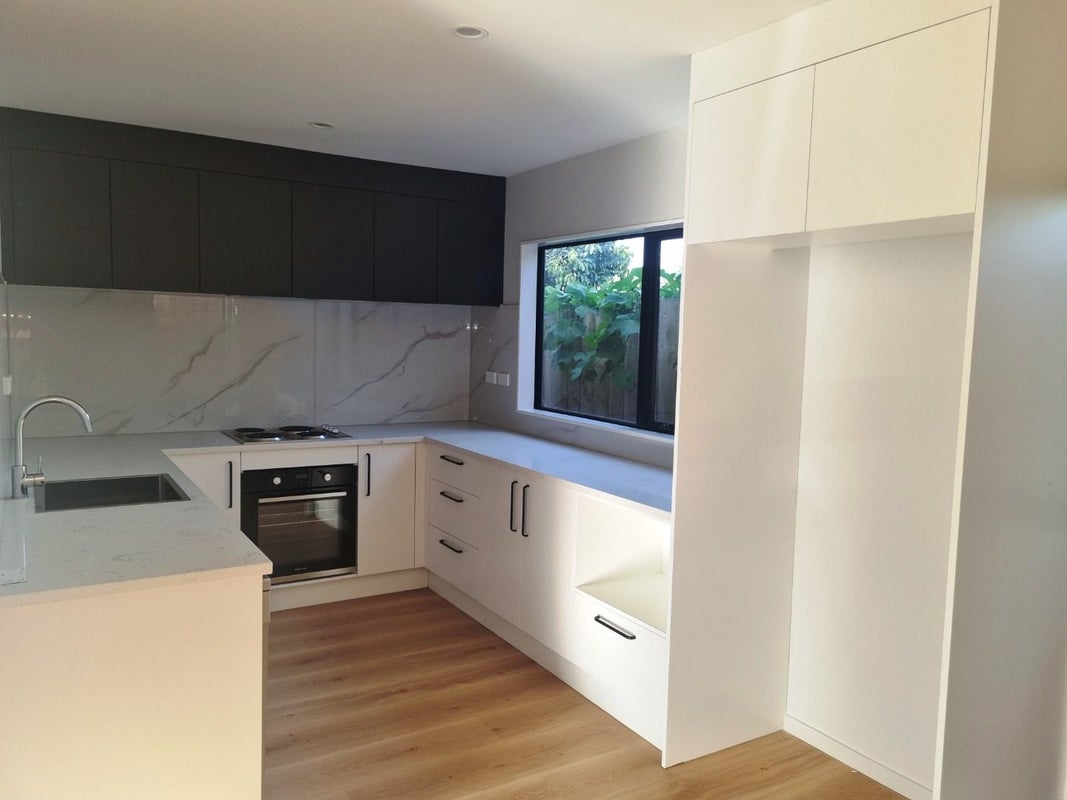 25 Crawford Avenue, Mangere Bridge, Auckland - Carousel 2