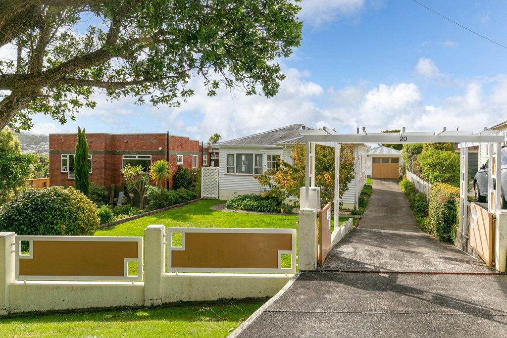 20 Haumia Street, Johnsonville, Wellington - Carousel 1