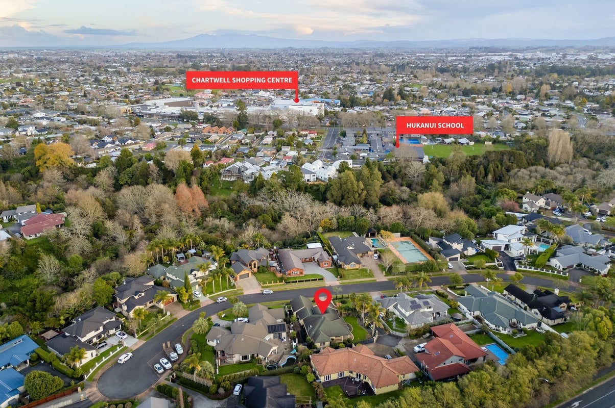 11 Raungawari Drive, Huntington, Hamilton - Carousel 37