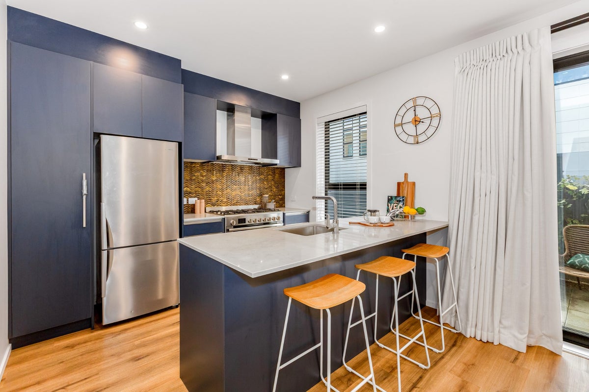 1/39 Nelson Street, Petone, Lower Hutt - Carousel 2