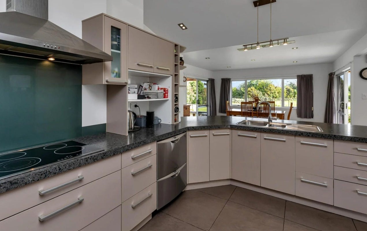 712 One Tree Point Rd, One Tree Point, Whangarei, Northland - Carousel 2